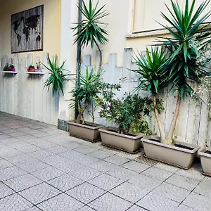 Pensión Via Padova 165