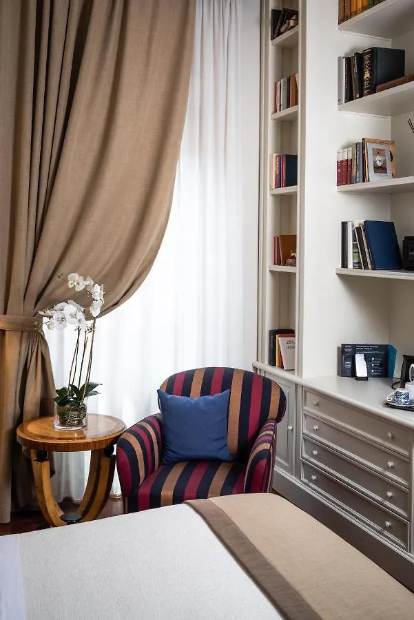 Aqa Palace Florence Guest house