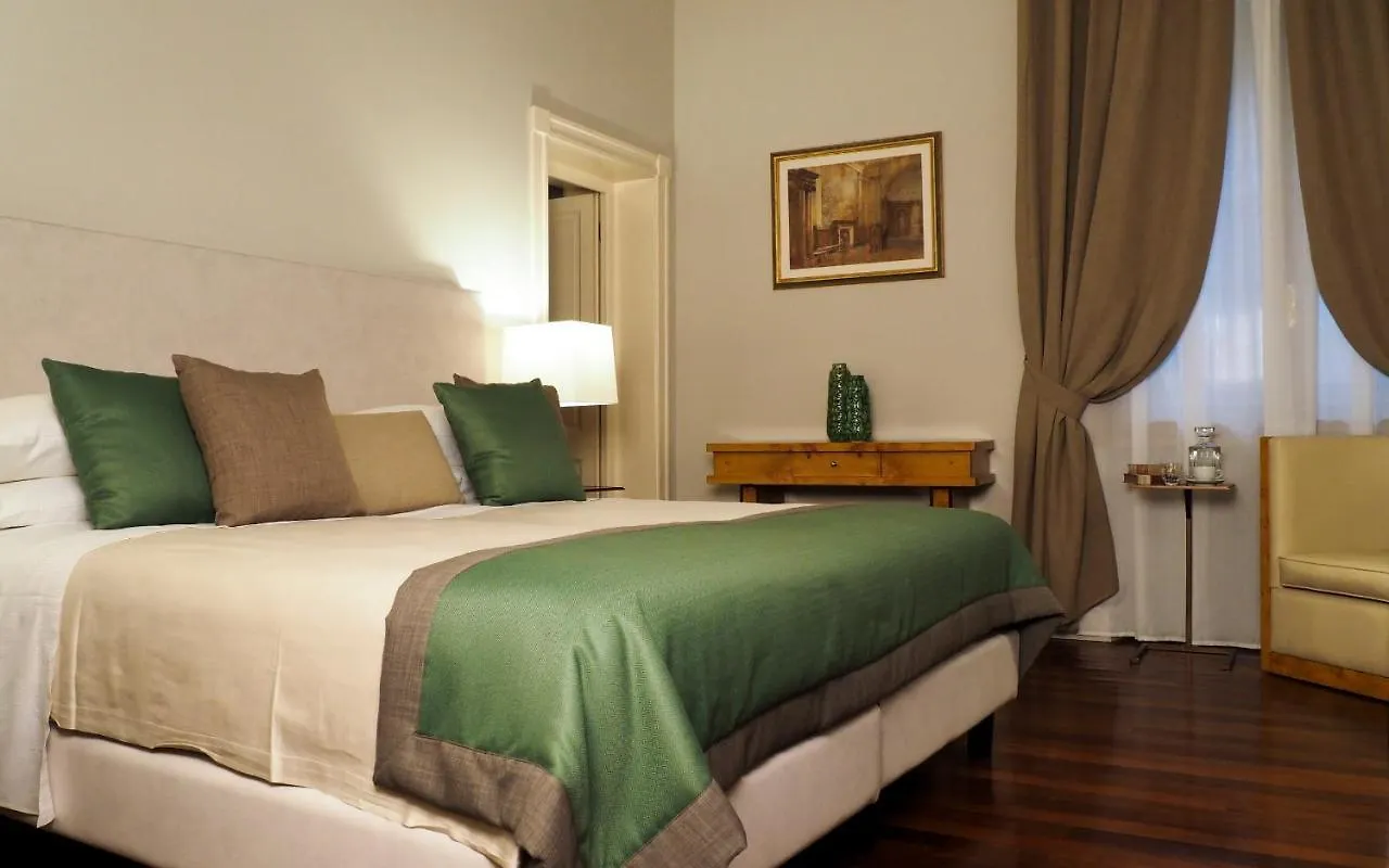 Aqa Palace Florence Guest house